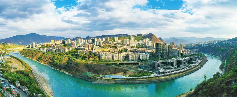 頭版頭條+整版特別報道,四川日報今日強勢聚焦攀枝花,都說了啥?